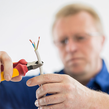 DGUV Vorschrift 3 Check bei Elektro-Fischer in Gera