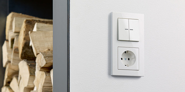 JUNG KNX Taster F 10 bei Elektro-Fischer in Gera