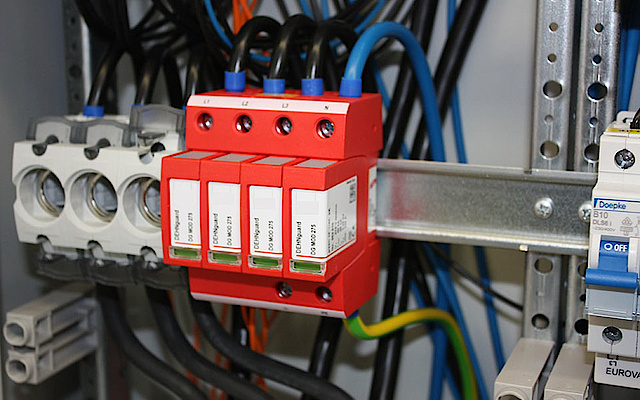Über­spannungs­schutz bei Elektro-Fischer in Gera